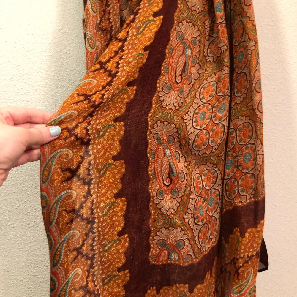 Scarf - Picture 7 of 7